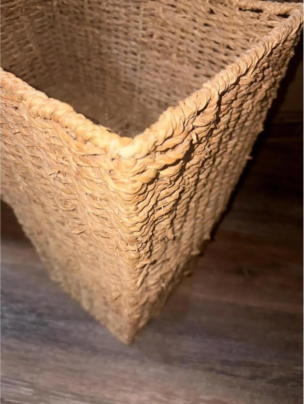 Woven seagrass L-shaped stair basket,Vintage